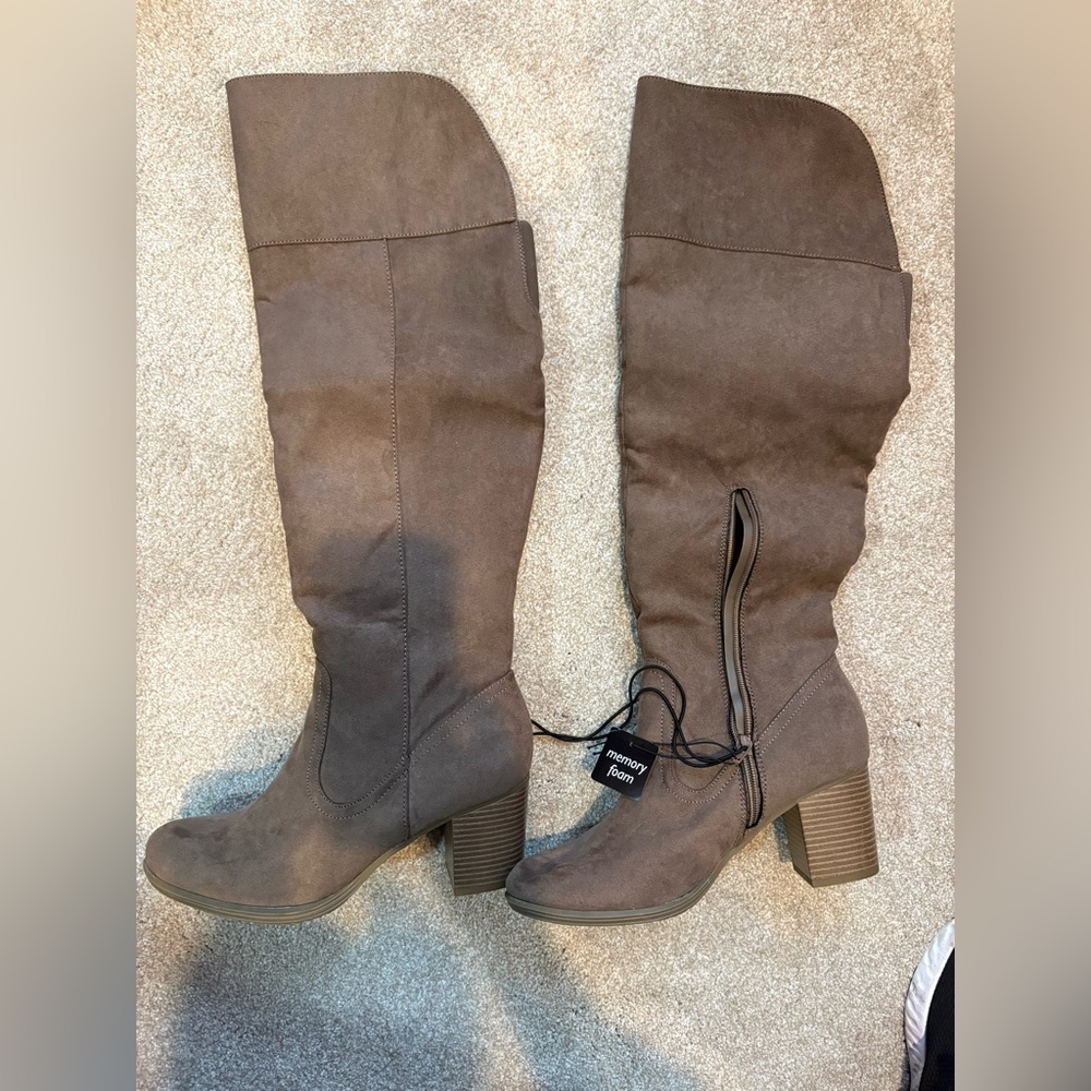 ANA Espana Knee-High Women's Boots